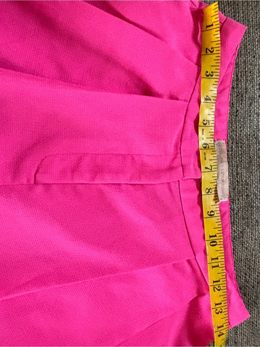 High-Rise Wide-Leg Culotte Pants in Vibrant Pink - Picture 7 of 8